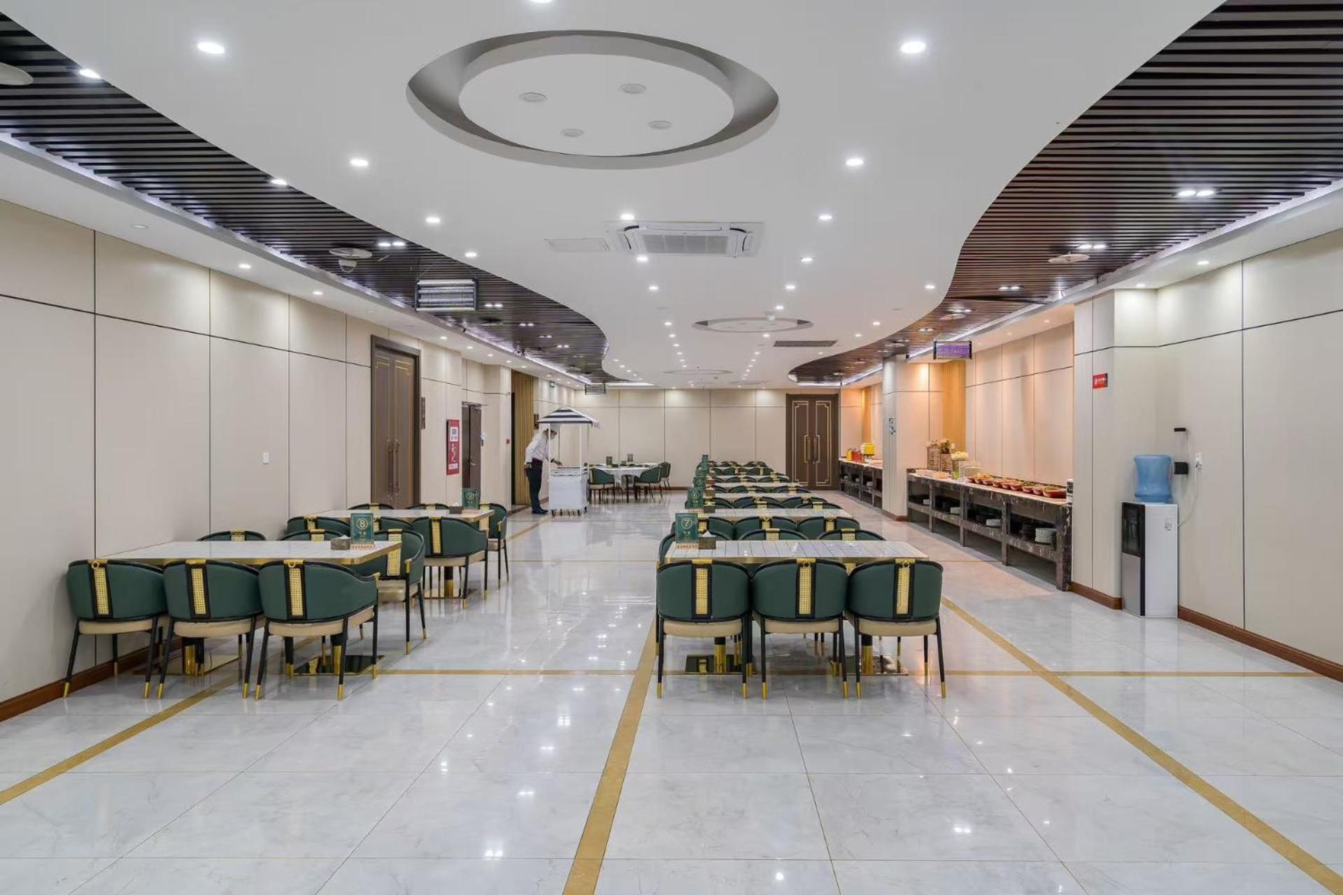 Hotel Bailu 3*